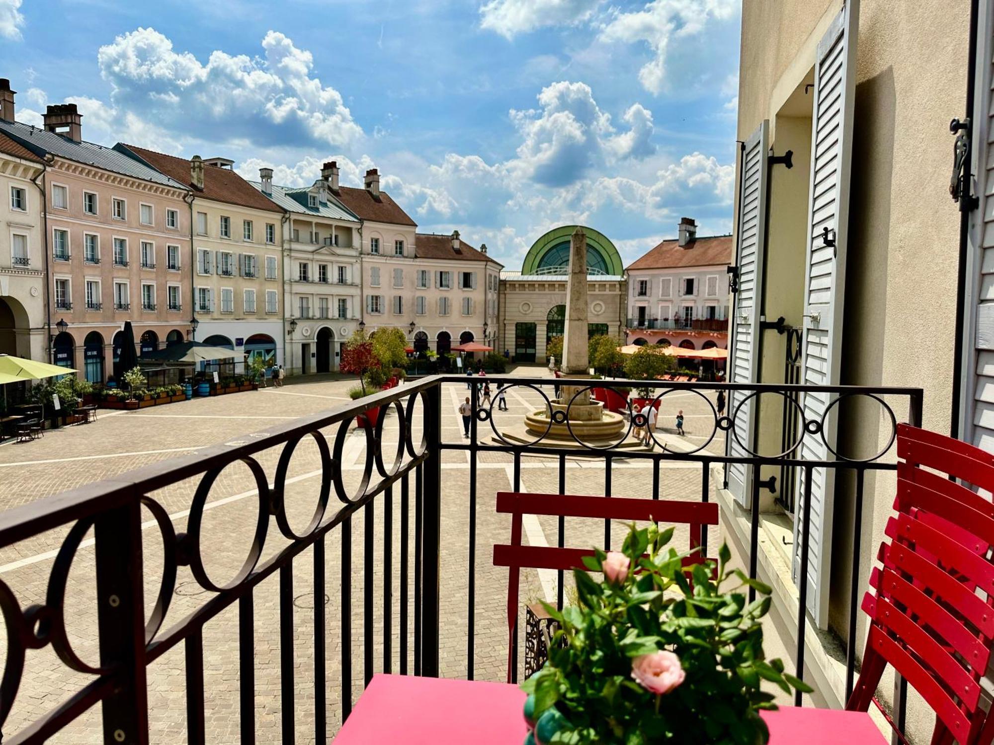 Appt Vue Place De Toscane - 4Min Disneyland-Paris Serris Eksteriør bilde