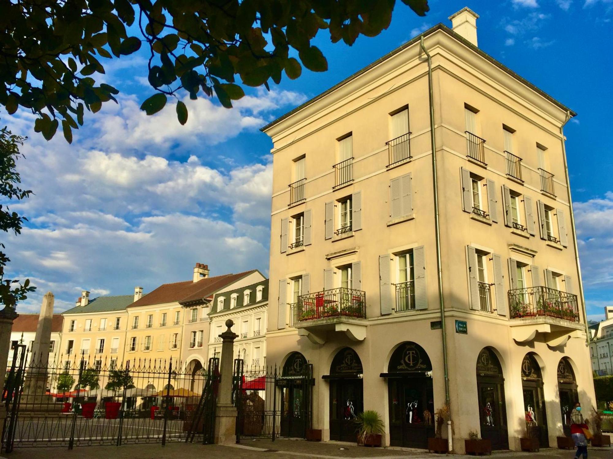 Appt Vue Place De Toscane - 4Min Disneyland-Paris Serris Eksteriør bilde